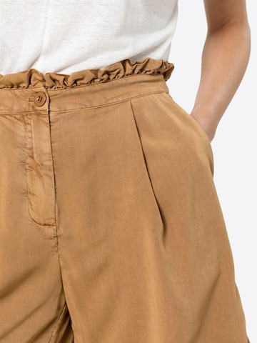 modström Loosefit Shorts 'Irwin' in Grün