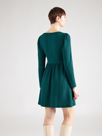 Rochie de la Dorothy Perkins pe verde