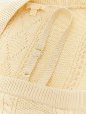 GUESS Knitted dress in Beige