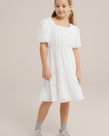 Robe WE Fashion en blanc