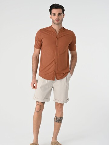 Antioch Regular fit Button Up Shirt in Brown