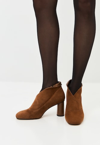 CESARE GASPARI Bootie in Brown