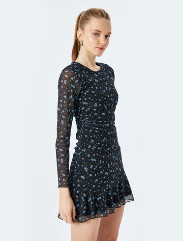 Koton Kleid in Schwarz: Vorderseite