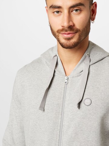 Veste de survêtement KnowledgeCotton Apparel en gris