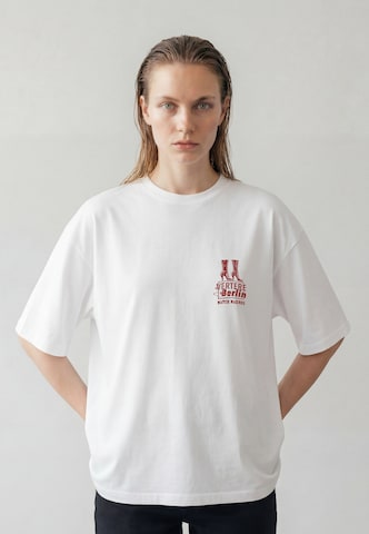 T-Shirt 'Troubles' Vertere Berlin en blanc : devant
