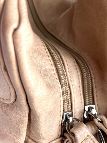 Kumixi Crossbody Bag in Beige