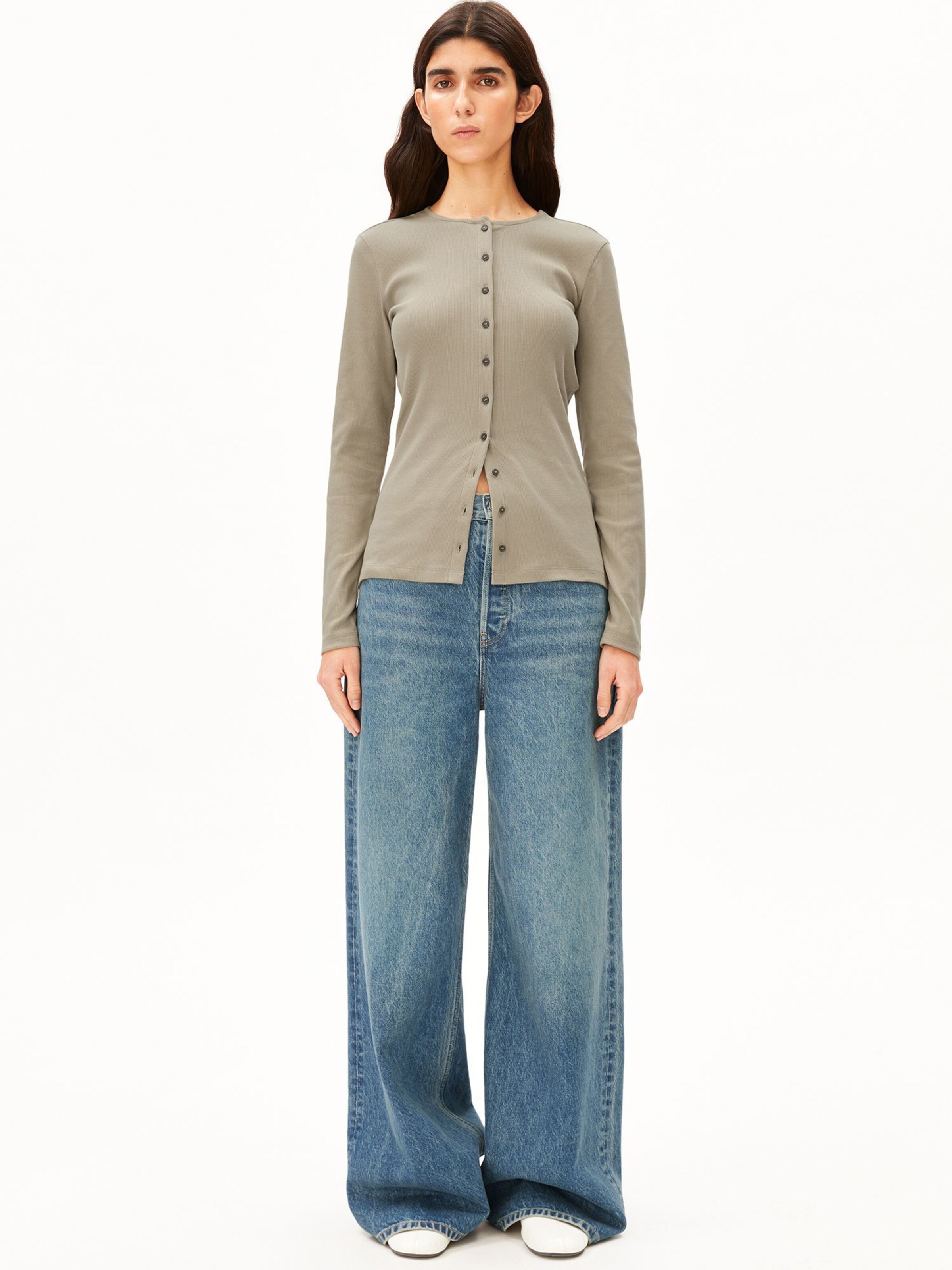 ARMEDANGELS Longsleeve RIB BUTTON in Grün: Vorderseite