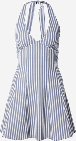 Rochie de la Bershka pe albastru: față