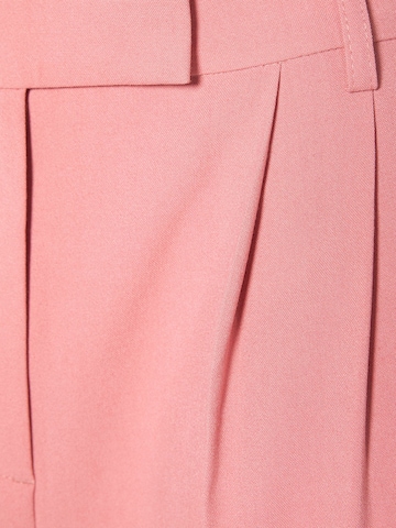 Bershka Wide Leg Suorat housut värissä vaaleanpunainen