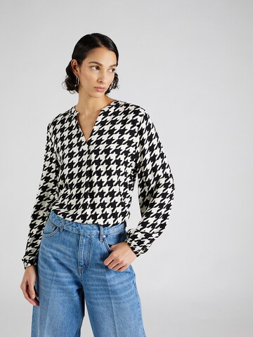 s.Oliver Blouse in Zwart: voorkant