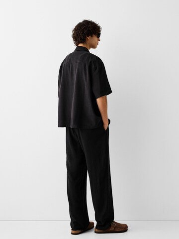 Bershka Loosefit Hose in Schwarz