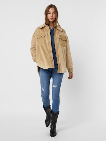 VERO MODA Between-Season Jacket 'Harriet' in Beige