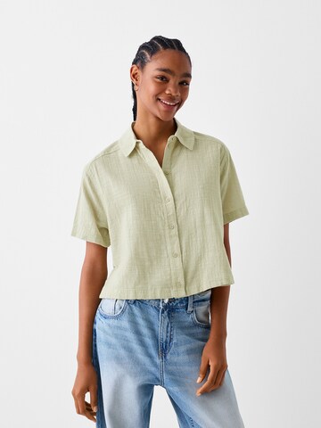 Bershka Blouse in Green: front