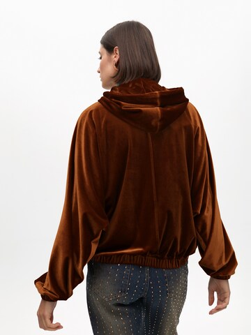 Veste de survêtement Lola Casademunt en marron