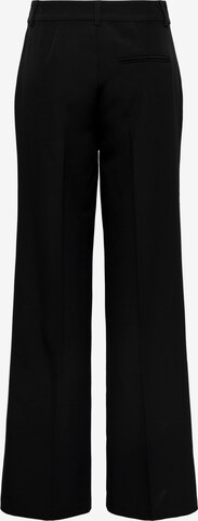 ONLY - Pierna ancha Pantalón de pinzas en negro