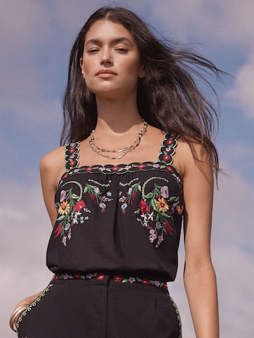 Top de la love & roses pe negru