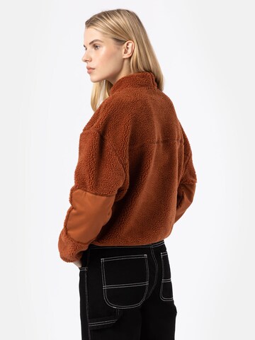 DICKIES Fleece jas 'Red Chute' in Bruin