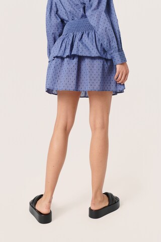 SOAKED IN LUXURY Rok in Blauw