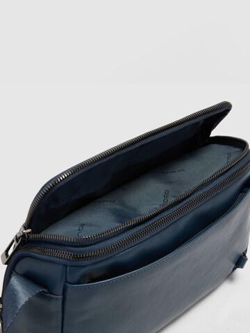 Piquadro Schoudertas in Blauw