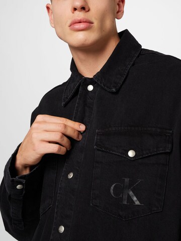 Calvin Klein Jeans Regular Fit Jacke in Schwarz