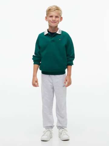 pilka TOMMY HILFIGER Siaurėjantis Kelnės