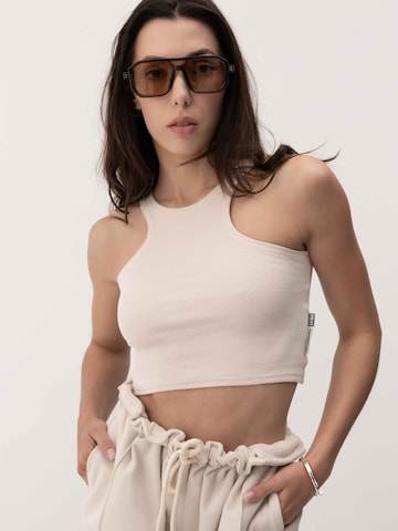 FEMSSY Top 'MIDLINE TOP BEIGE' – béžová: přední strana
