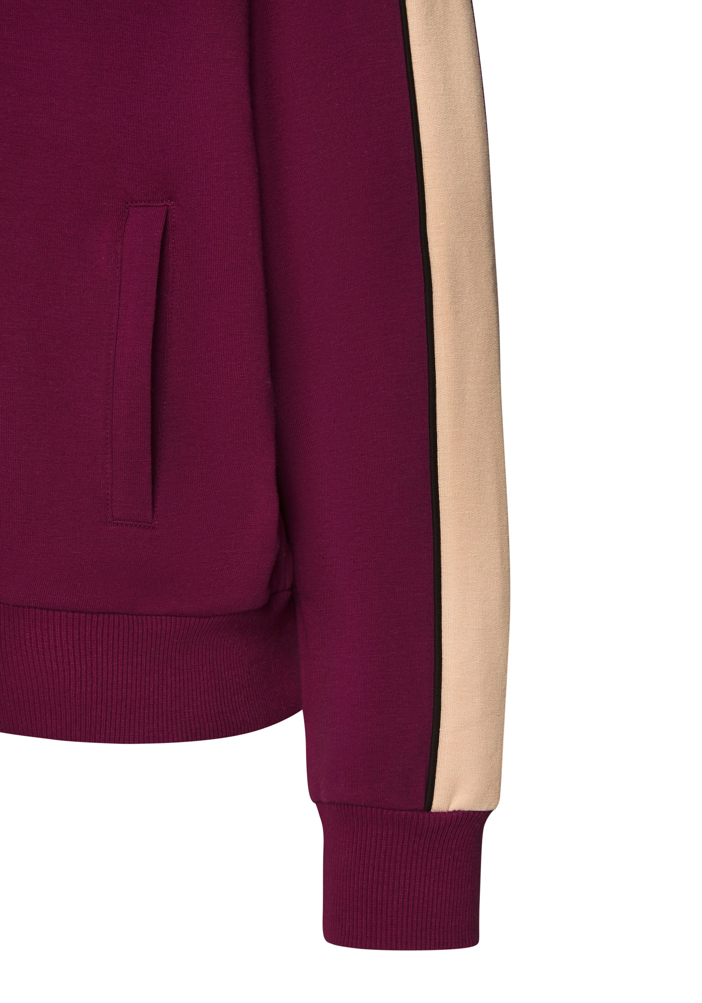 Hanorac de la s.Oliver pe roșu