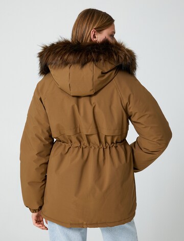 Koton Winterparka in Braun