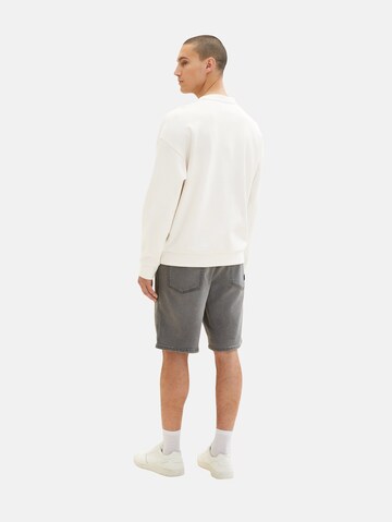 TOM TAILOR DENIM Regular Shorts in Grau