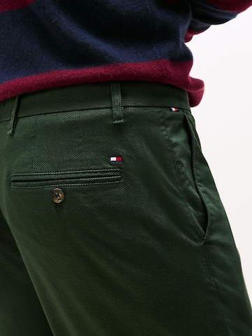 TOMMY HILFIGER Regular Chino trousers 'Denton' in Green