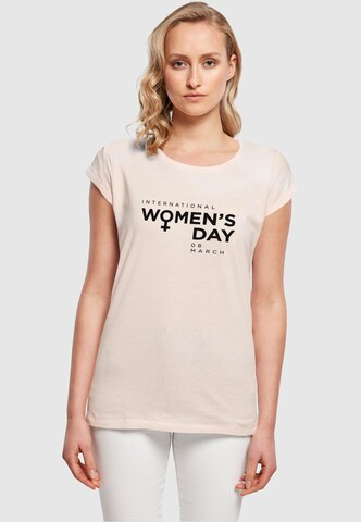 Merchcode Shirt 'WD - International Women's Day 2' in Roze: voorkant