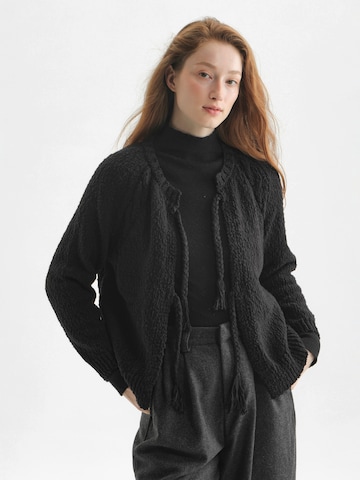 TorWeit Knit Cardigan in Black