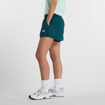 new balance Regular Sportbroek 'Trackside Woven Short' in Groen