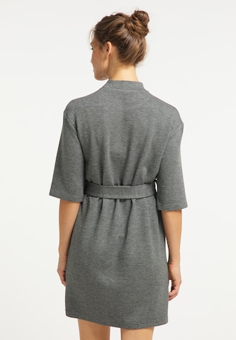 Usha - Vestido en gris