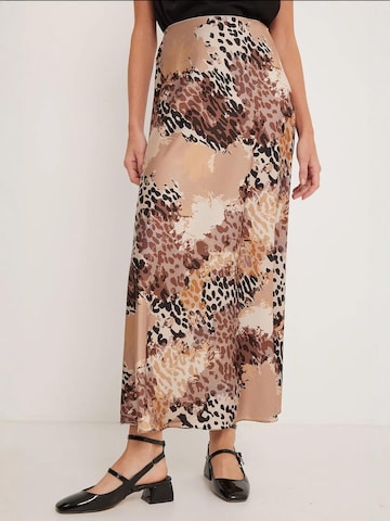 Bigdart Skirt in Brown: front