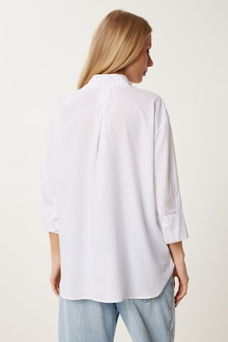 Happiness İstanbul Bluse i hvid