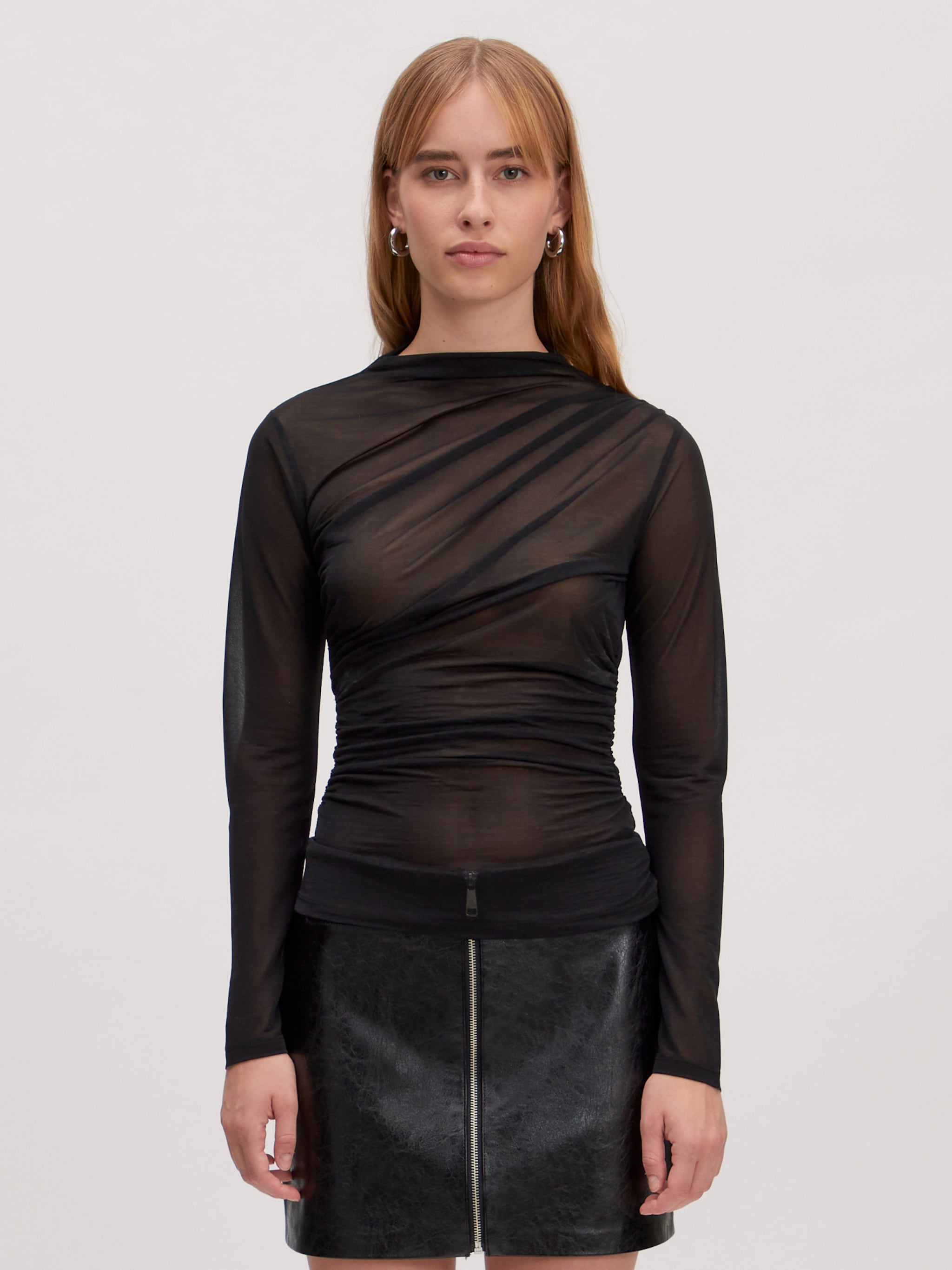 EDITED Producten Shirt 'Veloria' Zwart