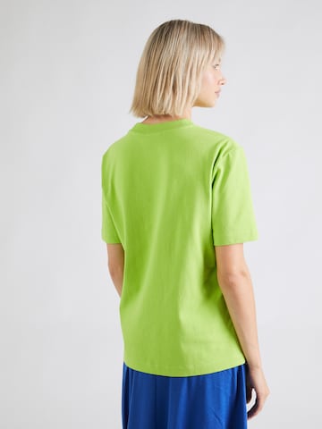 T-shirt 'TARJA' ARMEDANGELS en vert