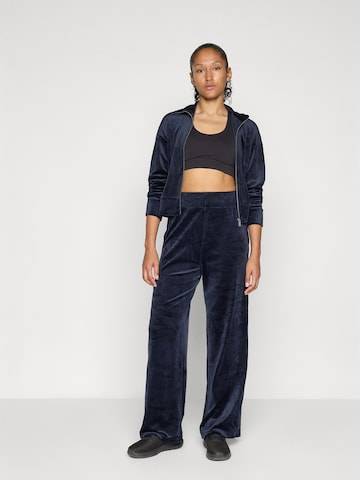Regular Pantalon de sport 'ONPMIA' ONLY PLAY en bleu