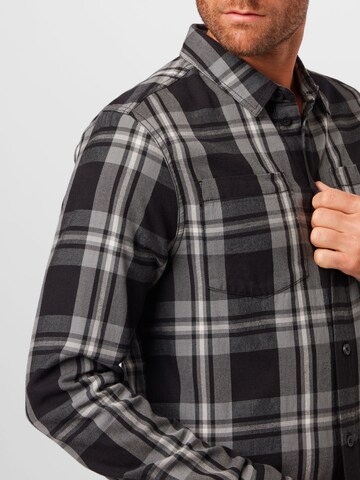 tigha - Ajuste regular Camisa 'Loan' en gris