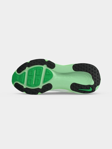 Scarpa da corsa 'VOMERO 18' di NIKE in bianco