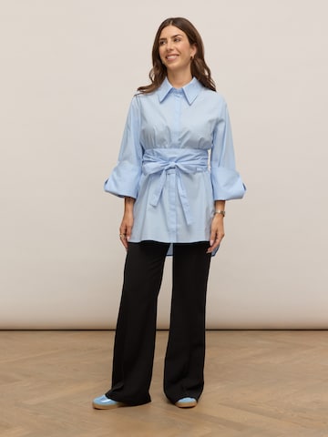 noar studios Blouse 'BELTED SHIRT' in Blue