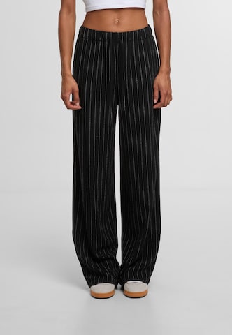 Urban Classics Regular Broek in Zwart: voorkant