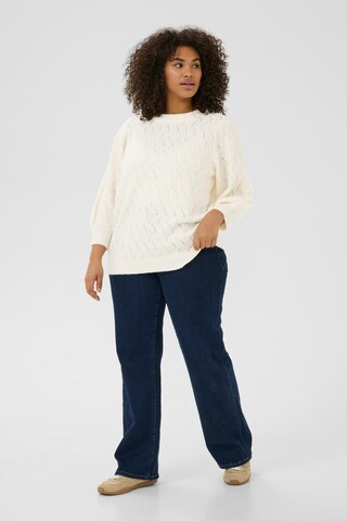 Pull-over 'Anita' KAFFE CURVE en blanc