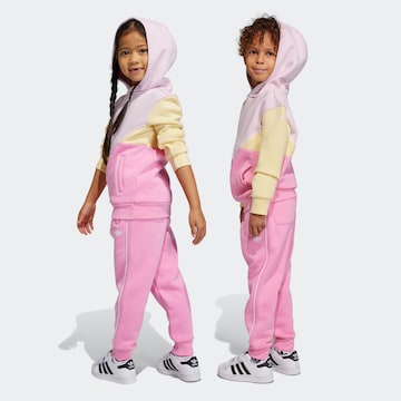 Survêtement ADIDAS ORIGINALS en rose