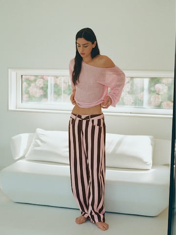 Pull&Bear Barrel Jeans in Pink