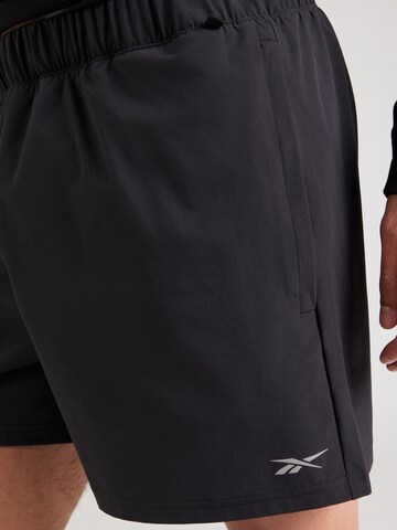 Reebok Regular Sportshorts 'NIGEL' in Schwarz