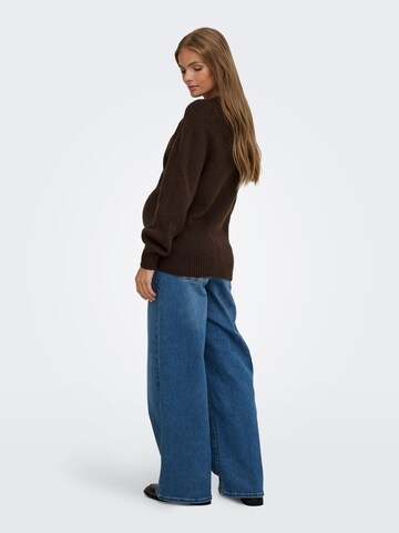 Only Maternity - Jersey 'OLMEmma' en marrón