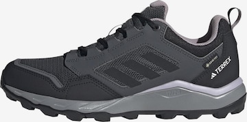 Chaussure basse 'Tracerocker 2.0' ADIDAS TERREX en gris : devant