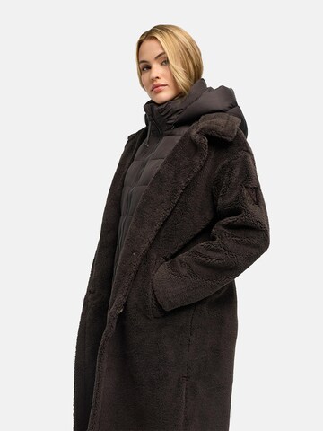NAVAHOO Winter coat in Brown
